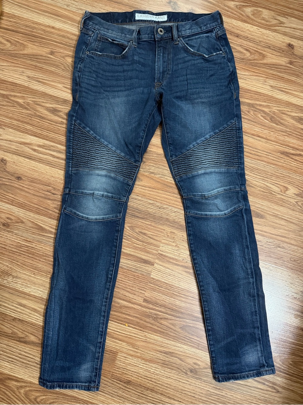 Express Men’s Alec Super Skinny Jeans
